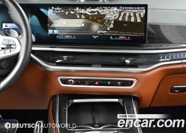 BMW X7 2022 — Photo 8/20