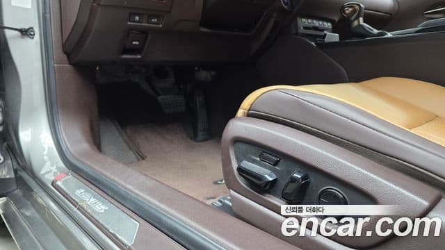 Lexus ES300h 2021 — Şəkil 13/30