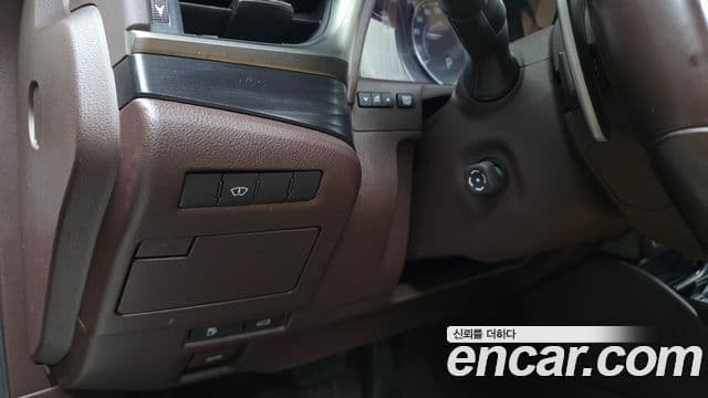 Lexus ES300h 2021 — Şəkil 8/30