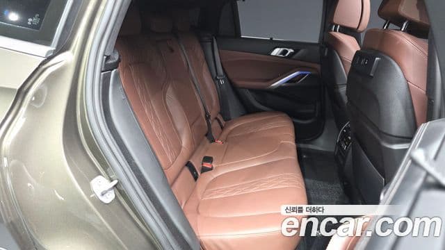 BMW X6 2022 — Photo 21/38