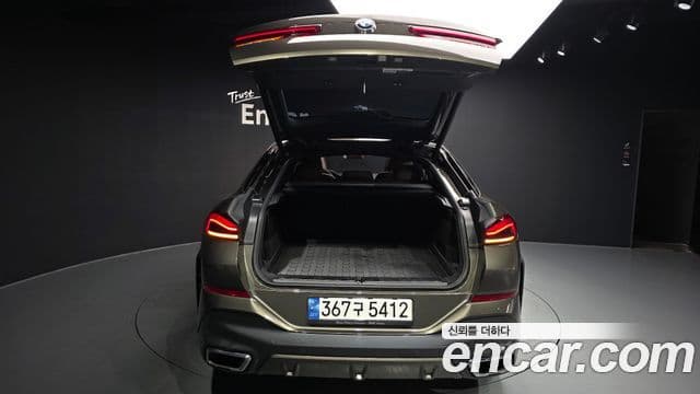 BMW X6 2022 — Photo 25/38