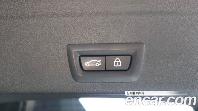 BMW X6 2022 — Photo 27/38