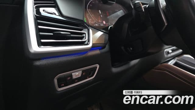 BMW X6 2022 — Photo 16/38