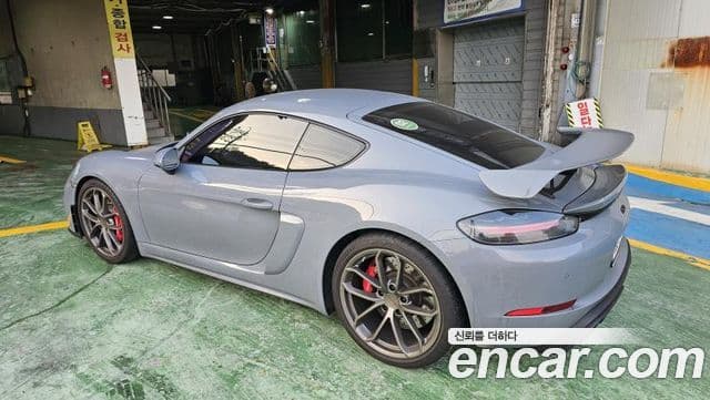 Porsche 718 Cayman 2023 — Photo 2/12