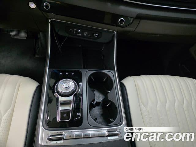 Kia Carnival 2025 — Фото 9/18
