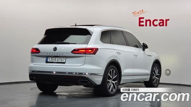 Volkswagen Touareg 2020 — Şəkil 11/20