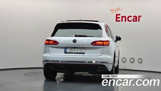 Volkswagen Touareg 2020 — Şəkil 13/20