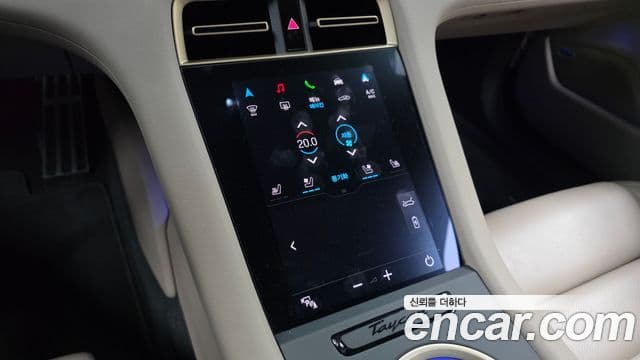 Porsche Taycan 2023 — Photo 15/20