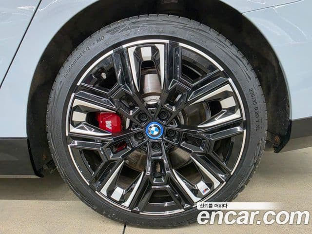 BMW i5 2024 — Photo 19/20