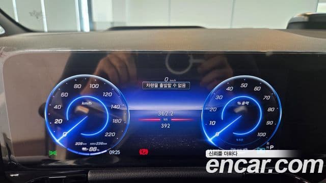 Mercedes-Benz EQA 2025 — ფოტო 2/20