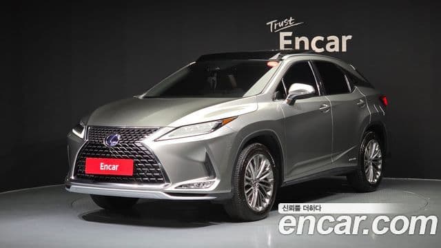 Lexus RX450h 2021 — Фото 1/20