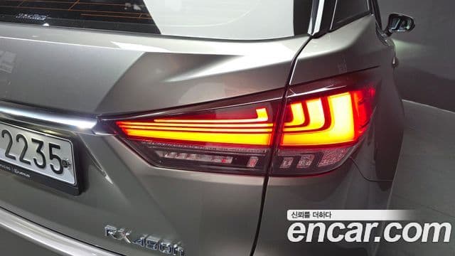 Lexus RX450h 2021 — Photo 4/36