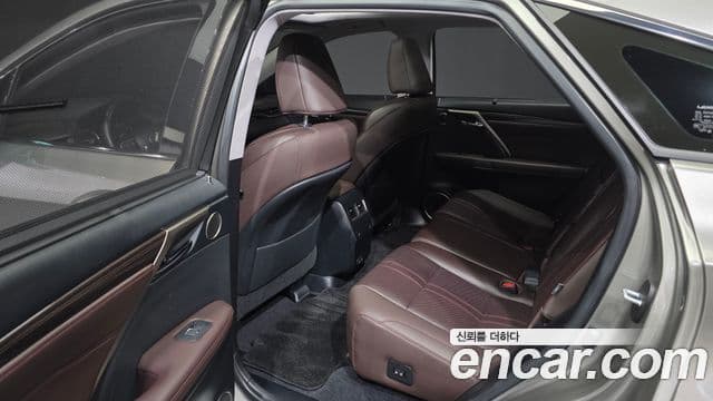 Lexus RX450h 2021 — Photo 11/36