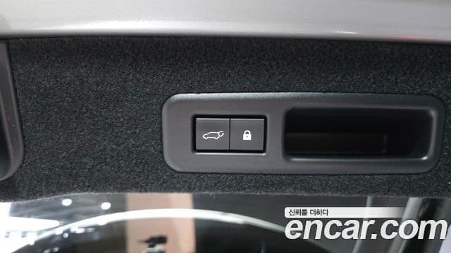 Lexus RX450h 2021 — Photo 13/36