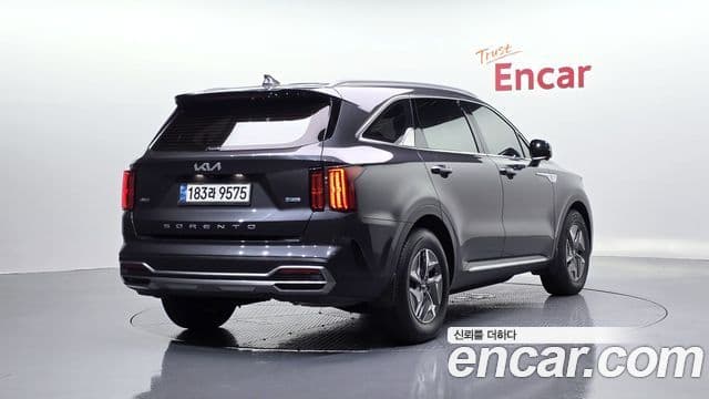 Kia Sorento 2021 — Фото 2/20