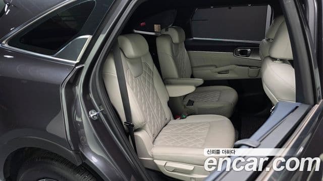 Kia Sorento 2021 — Фото 11/20
