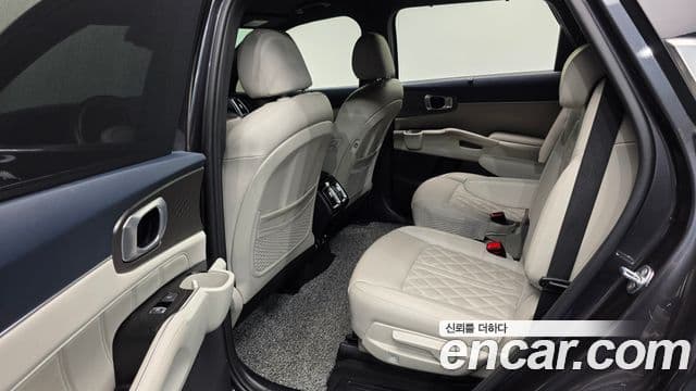 Kia Sorento 2021 — Фото 12/20