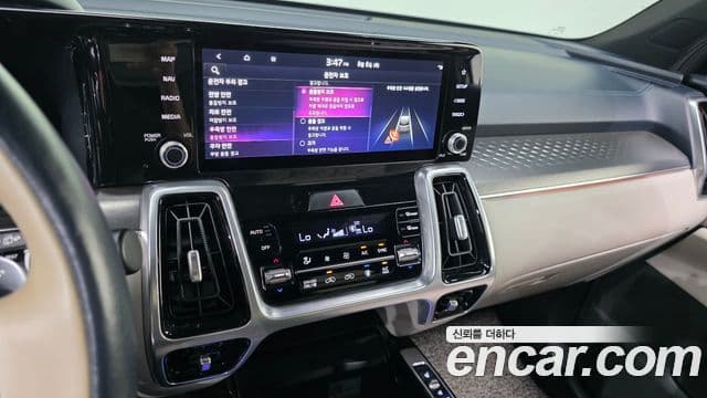 Kia Sorento 2021 — Фото 16/20