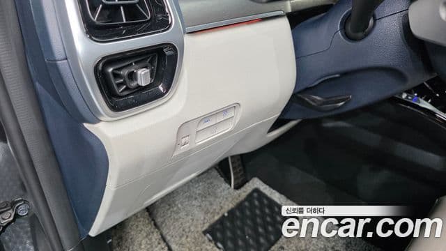 Kia Sorento 2021 — Фото 18/20