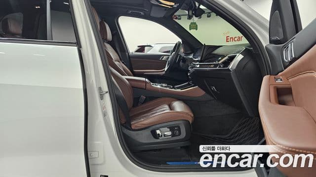 BMW X5 2024 — Photo 23/36