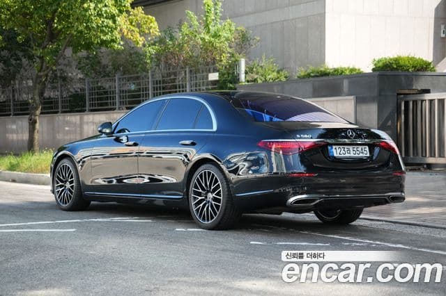 Mercedes-Benz S-Class 2022 — Photo 19/20