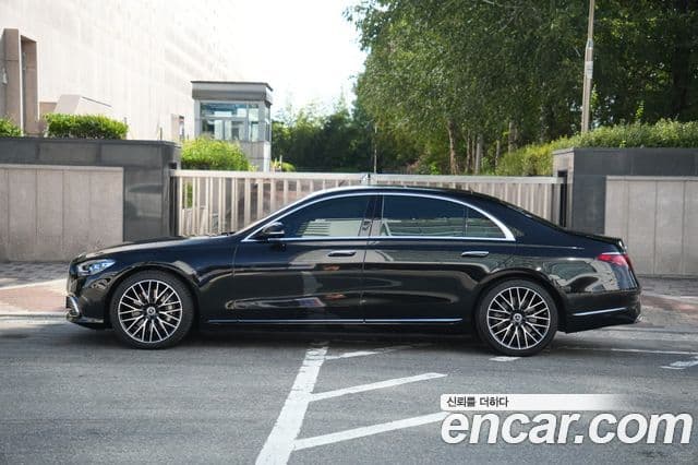 Mercedes-Benz S-Class 2022 — Photo 3/20