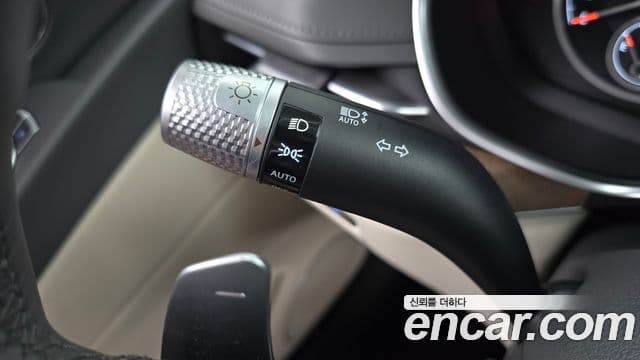 Genesis G80 2023 — Photo 29/30