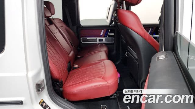 Mercedes-Benz G-Class 2022 — Photo 1/20