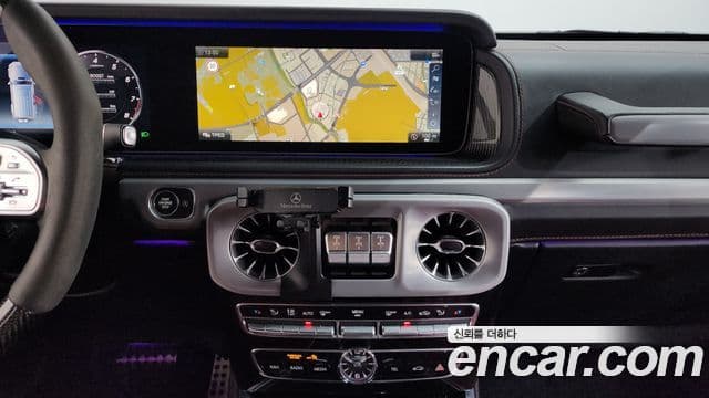 Mercedes-Benz G-Class 2022 — Photo 7/20