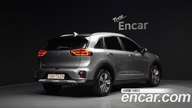 Kia Niro 2020 — ფოტო 5/30