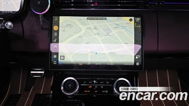 Land Rover Range Rover Sport 2023 — ფოტო 13/20