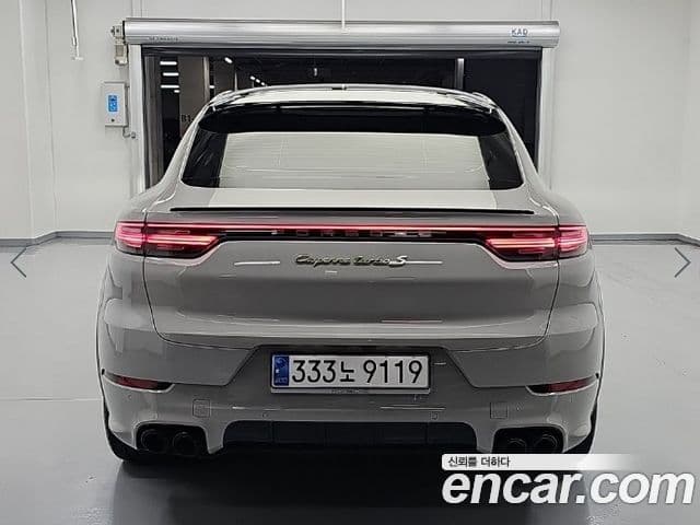 Porsche Cayenne 2020 — Photo 16/20