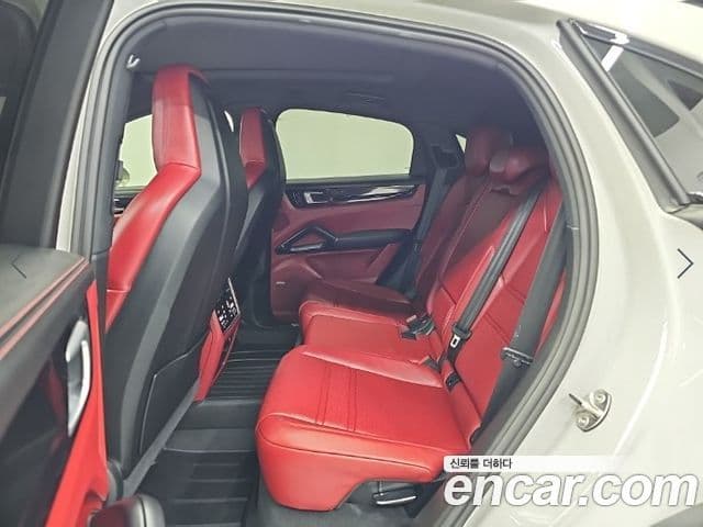 Porsche Cayenne 2020 — Photo 14/20