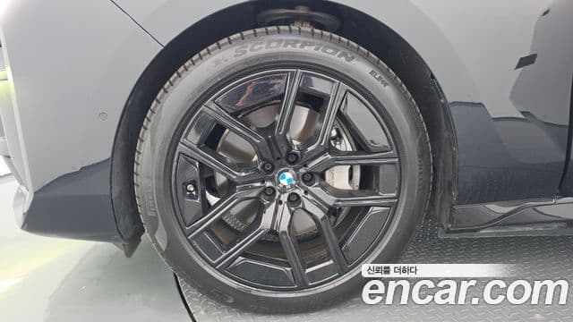 BMW i7 2024 — Photo 18/20