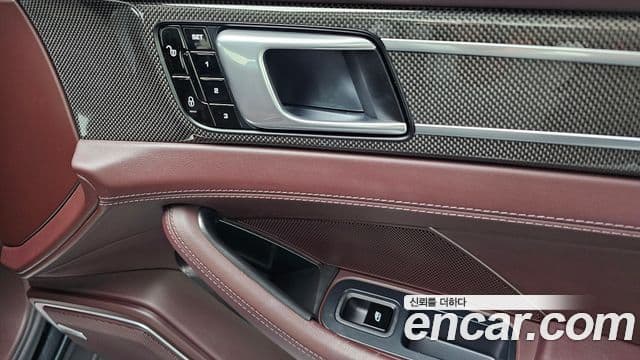 Porsche Panamera 2018 — Photo 5/33