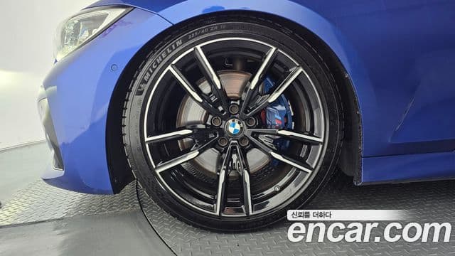 BMW 3 Series 2019 — Şəkil 10/32