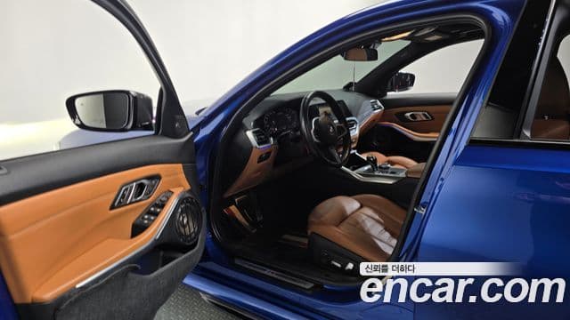 BMW 3 Series 2019 — Şəkil 13/32