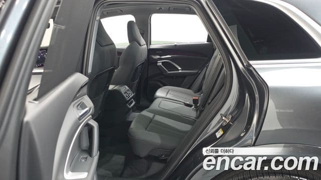 Audi Q5 2025 — Photo 29/34