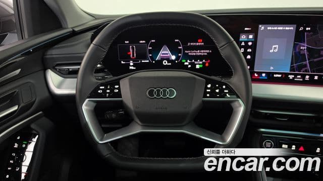 Audi Q5 2025 — Photo 2/34