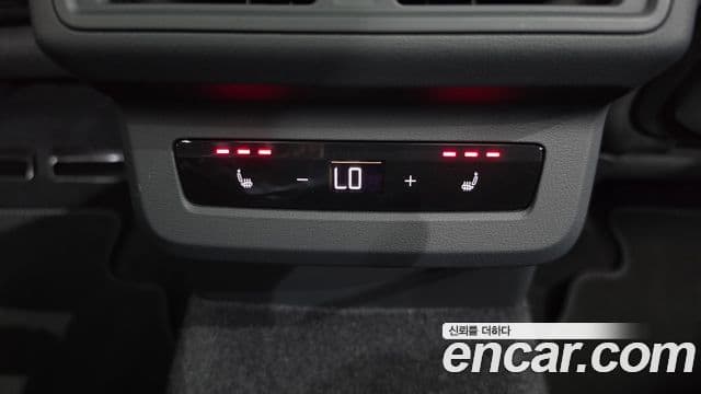 Audi Q5 2025 — Photo 30/34