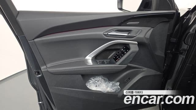 Audi Q5 2025 — Photo 17/34