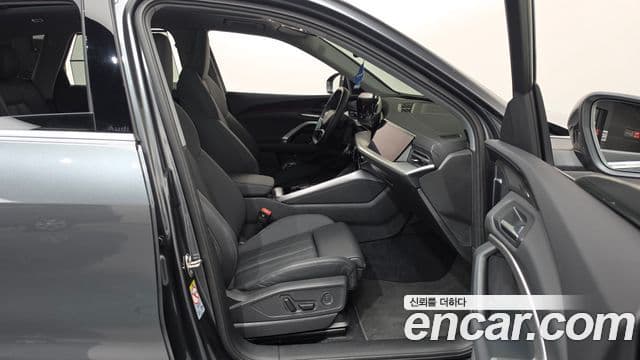 Audi Q5 2025 — Photo 28/34