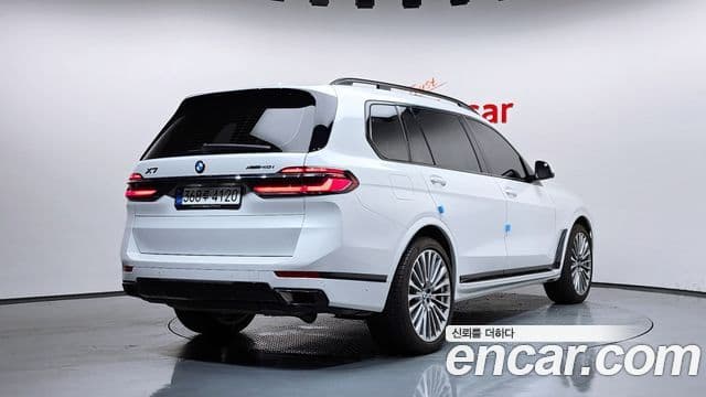 BMW X7 2023 — Photo 2/20
