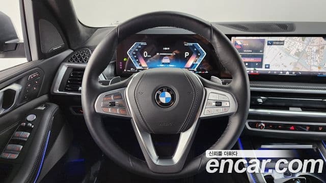 BMW X7 2023 — Photo 15/20