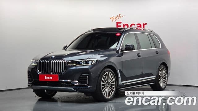 BMW X7 2022 — Photo 9/20
