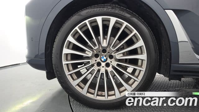 BMW X7 2022 — Photo 4/20