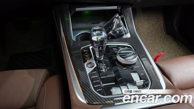 BMW X7 2022 — Photo 15/20