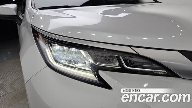 Toyota Sienna 2023 — Şəkil 32/39