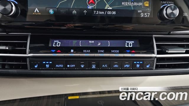 Toyota Sienna 2023 — Şəkil 10/39
