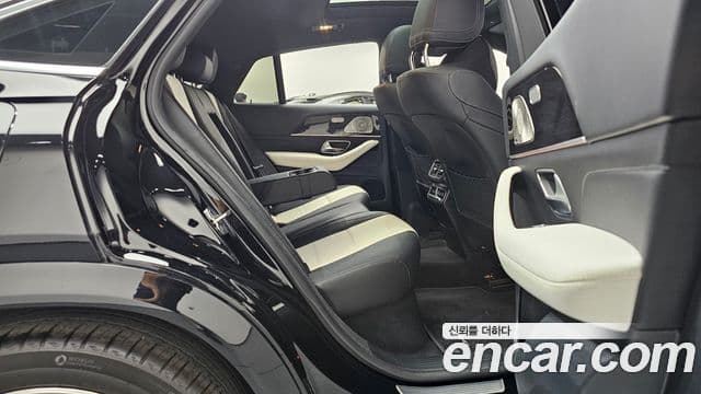 Mercedes-Benz GLE-Class 2023 — Photo 4/20